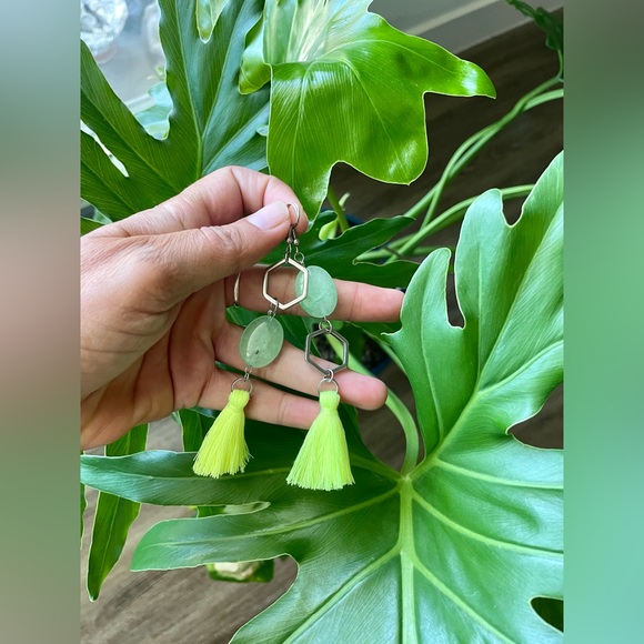 Green Aventurine Tassel earrings - Picture 2 of 5